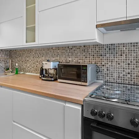 New Luxurious With Park View Daire