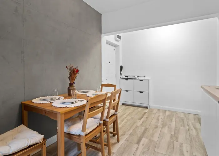 Daire New Luxurious With Park View Bükreş