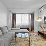Διαμέρισμα New Luxurious With Park View *