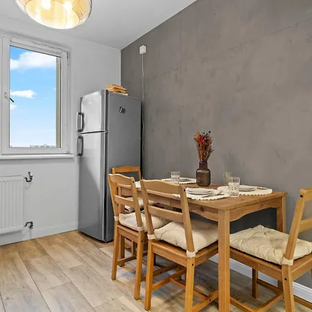 Apartment New Luxurious With Park View